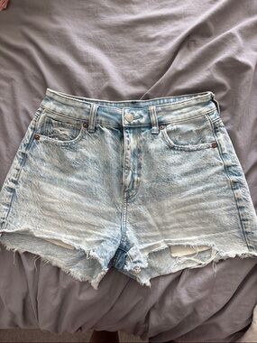 American Eagle Distressed Jean Short